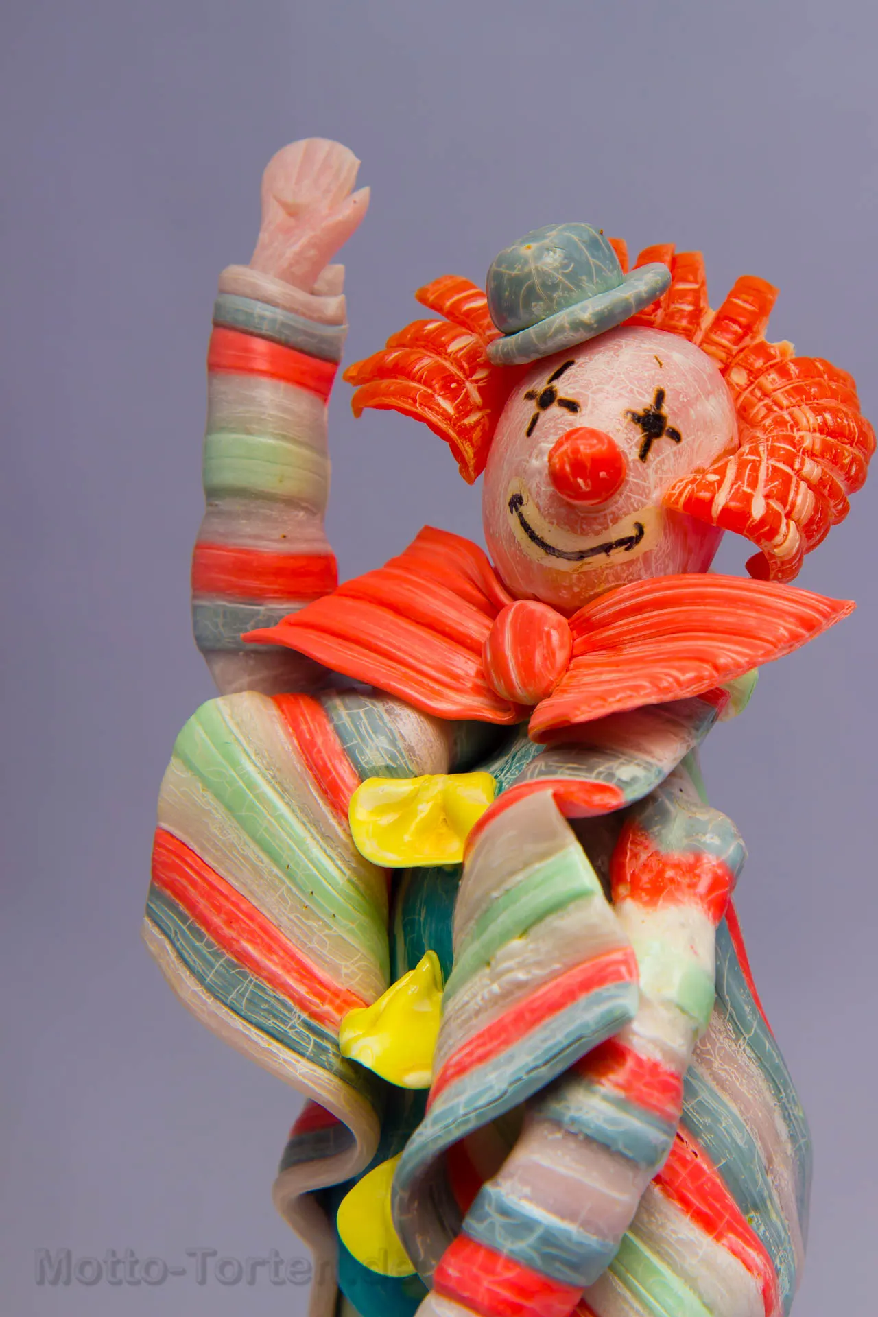 Clown aus Isomalt gezogen und geblasen