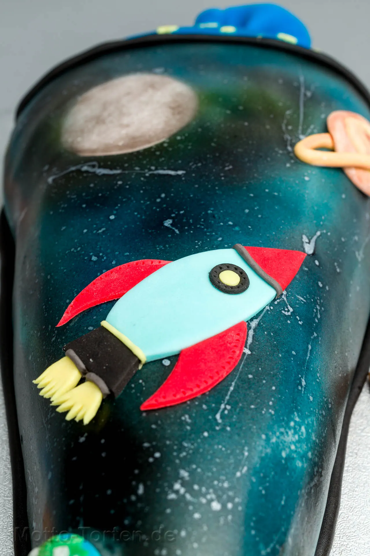 Rakete und Planeten von nahem