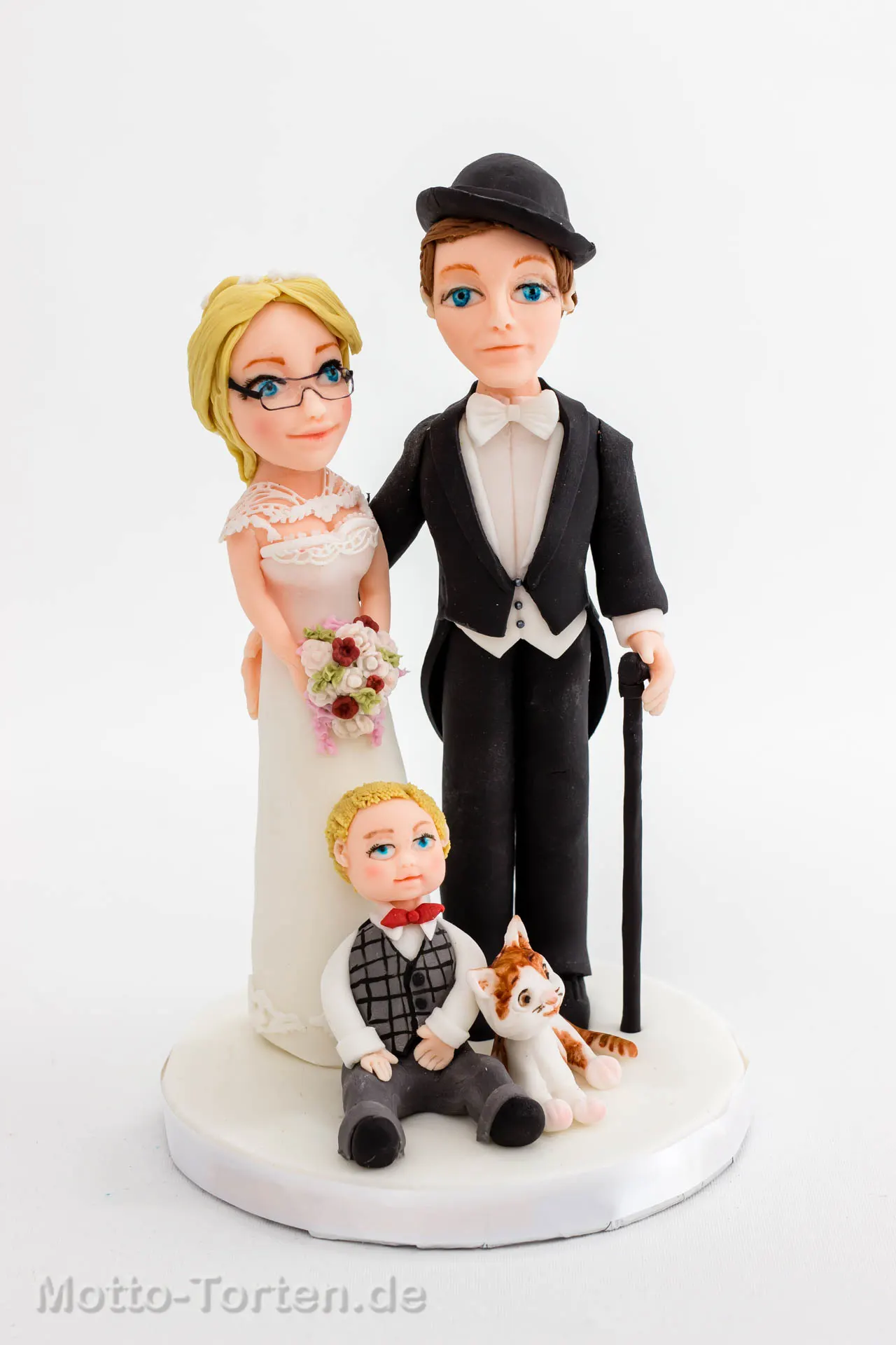 Klassische mehrstöckige Hochzeitstorte – Ansicht 2