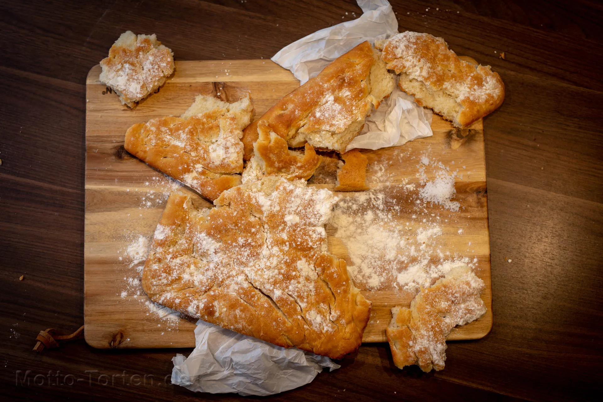 Selbst gemachtes Pizzabrot zum grillen