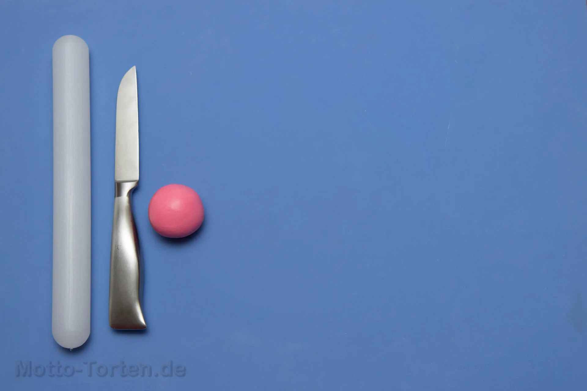 Arbeitsmaterial zur Herstellung von Fondantschleifen