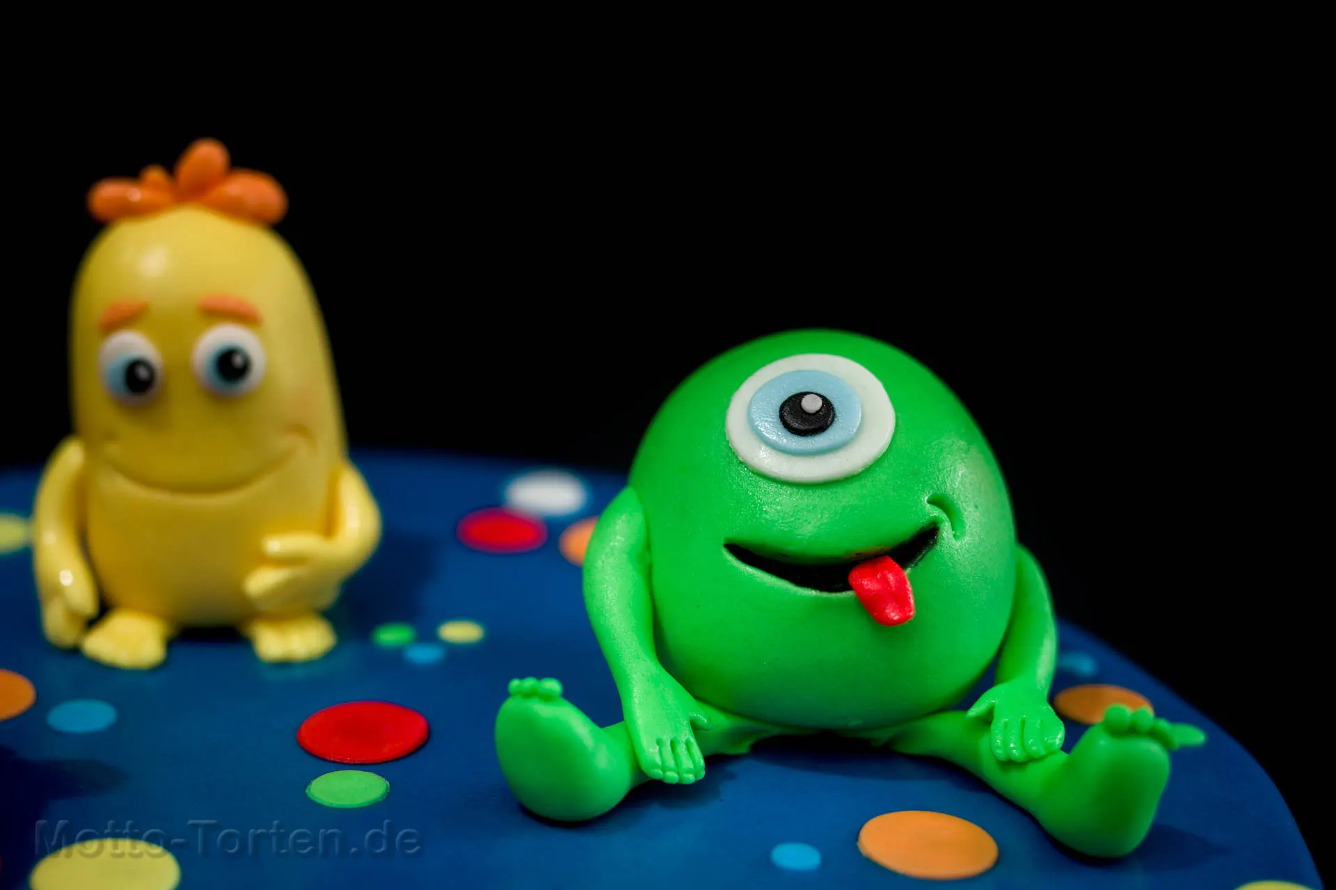 Grünes Monster aus Fondant