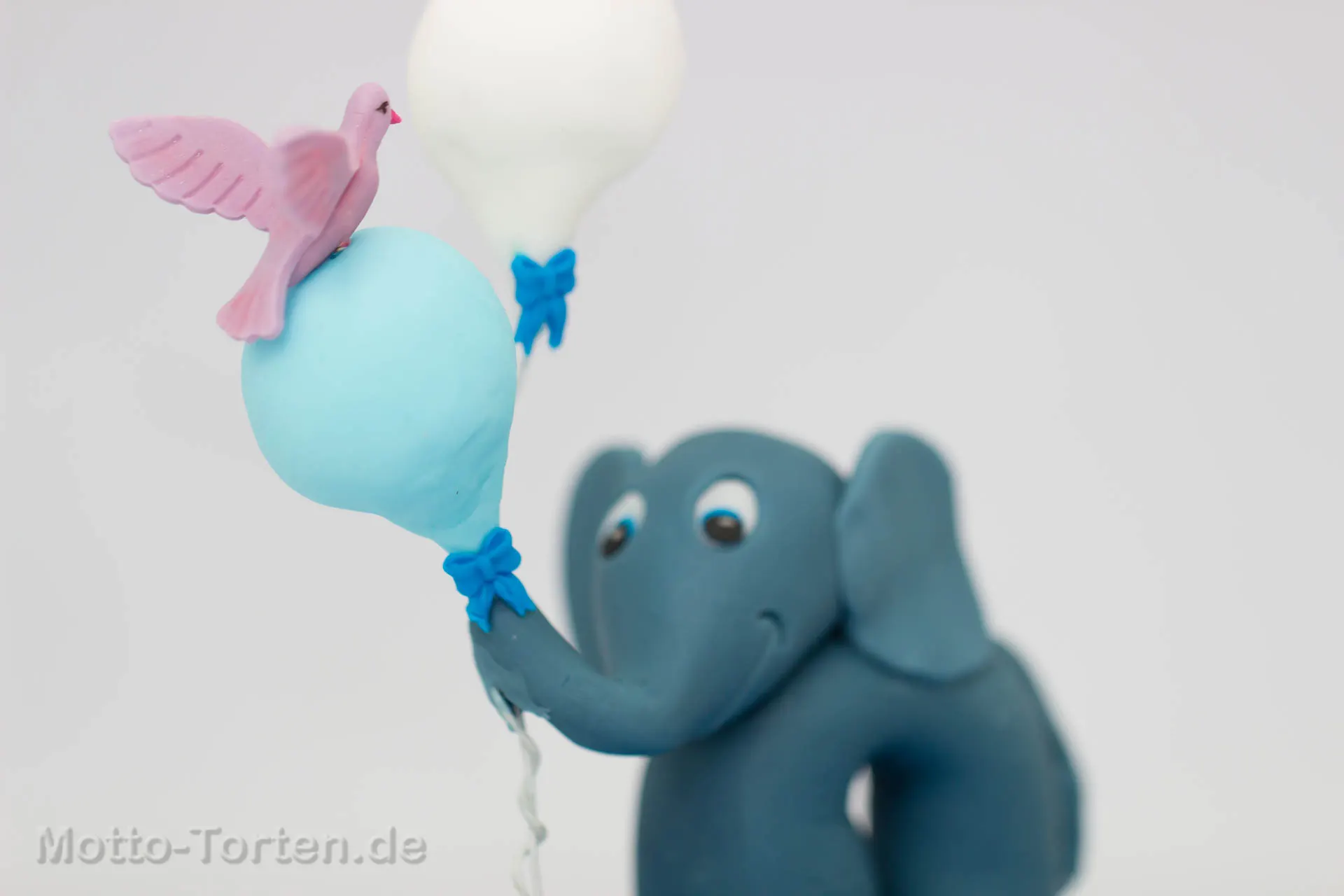 Elefant aus Fondant modelliert