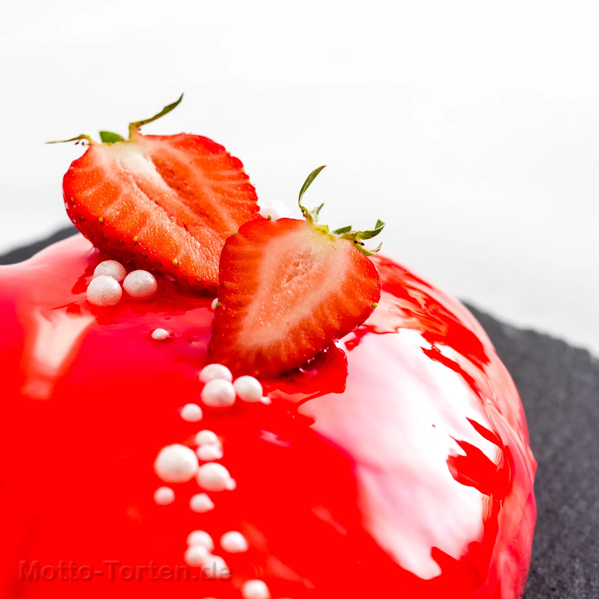 Herztorte mit Mirror Glaze