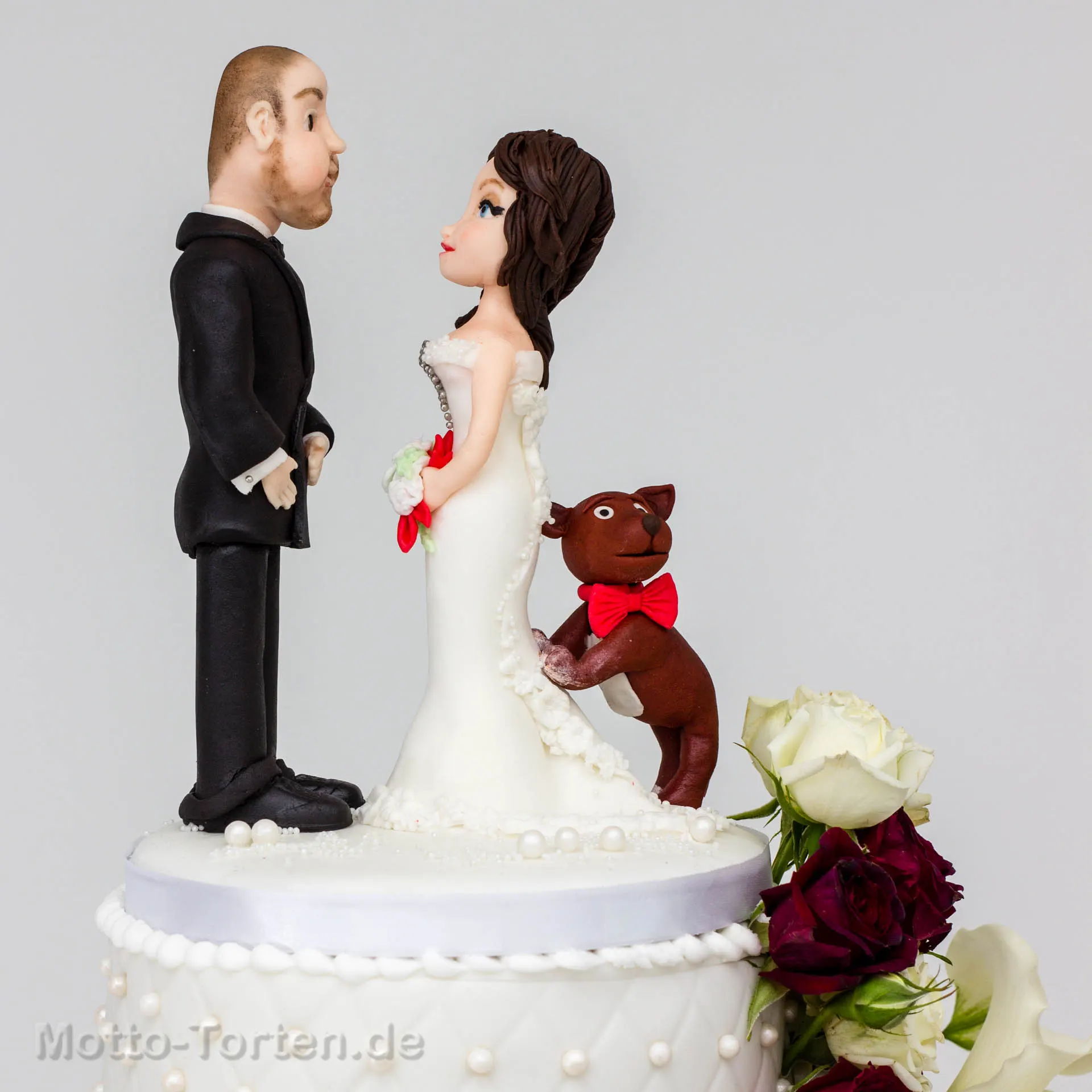 Brautpaar mit Hund