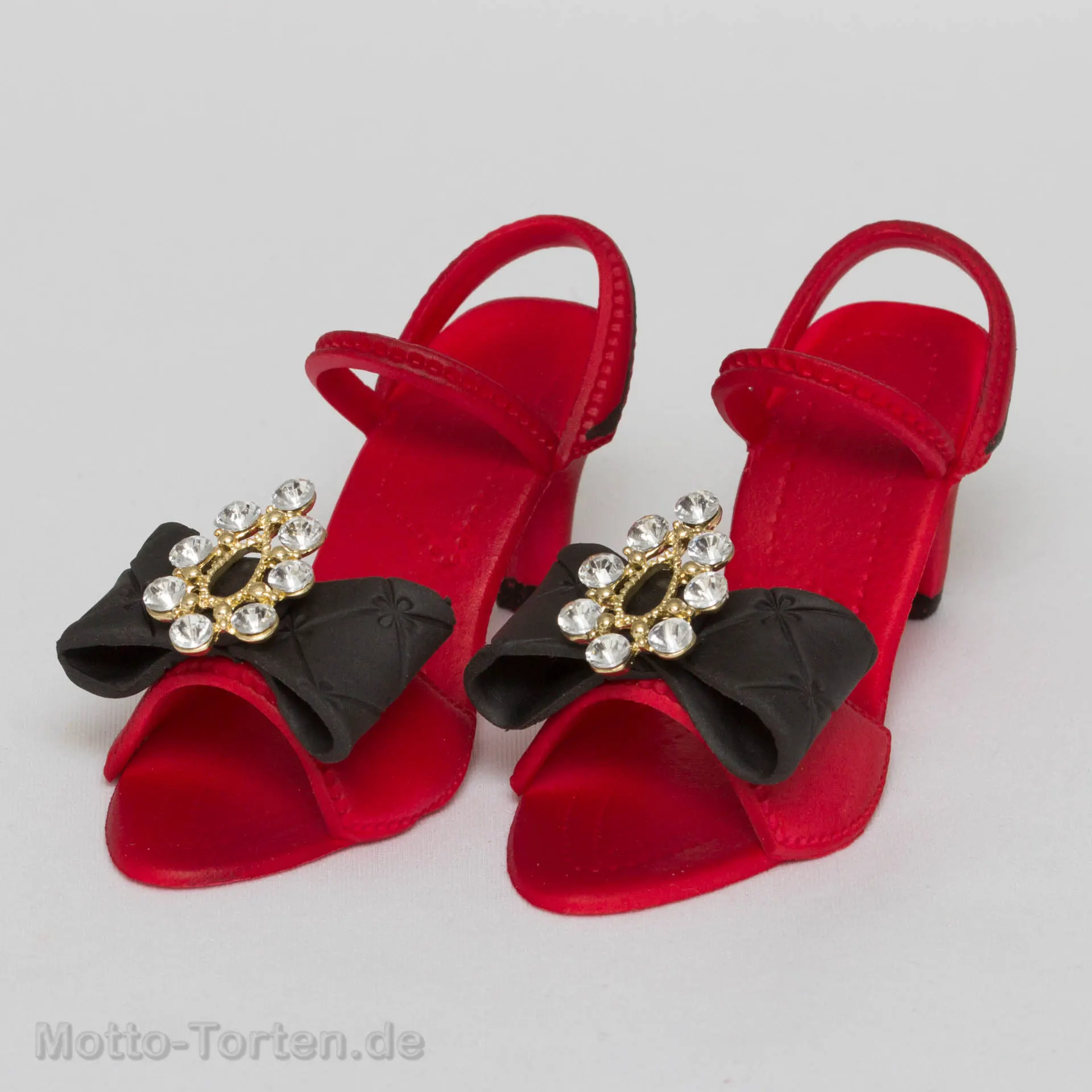 Die Pumps einzeln, von vorn