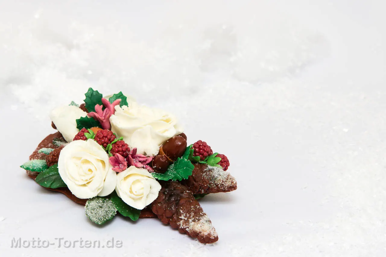 Rosenbouquett mit Rauhreif aus Fondant und Blütenpaste