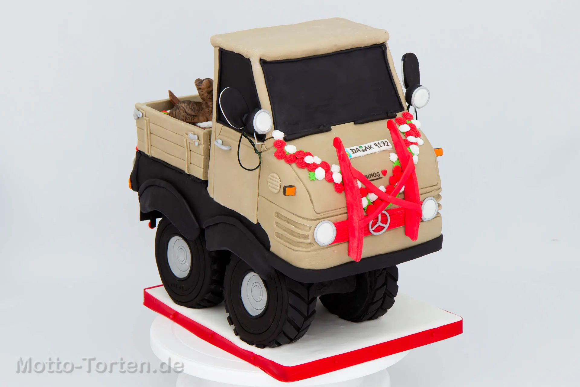 Detailaufnahme Unimog Hochzeitsauto