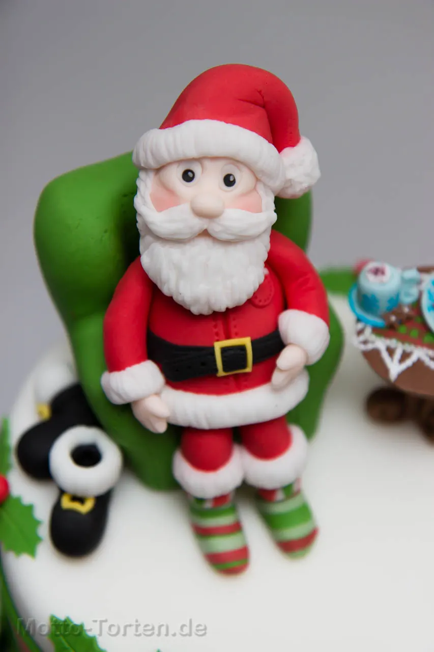 Nikolaus aus Fondant, handmodelliert