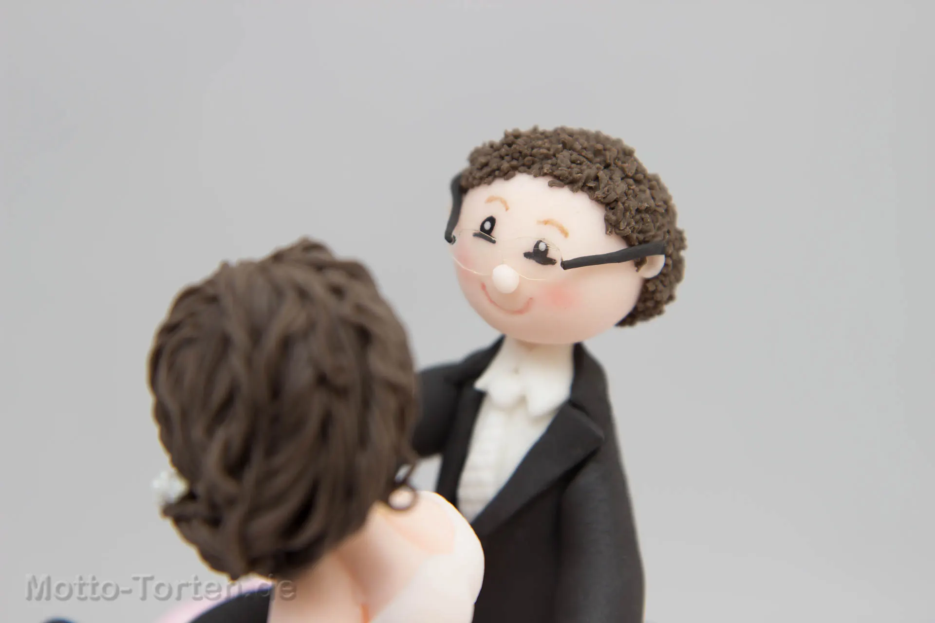 Bräutigam aus Fondant, handmodelliert