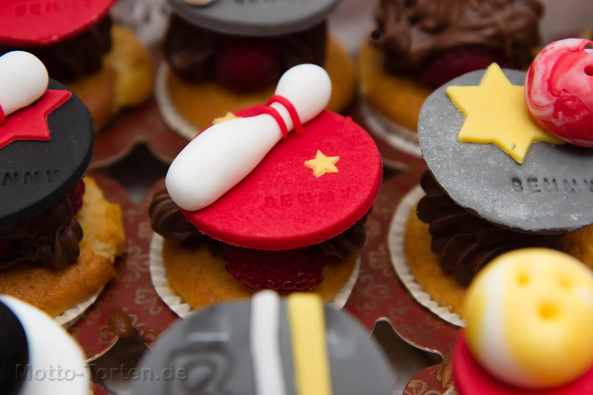 Party Cupcake zum 30. Geburtstag