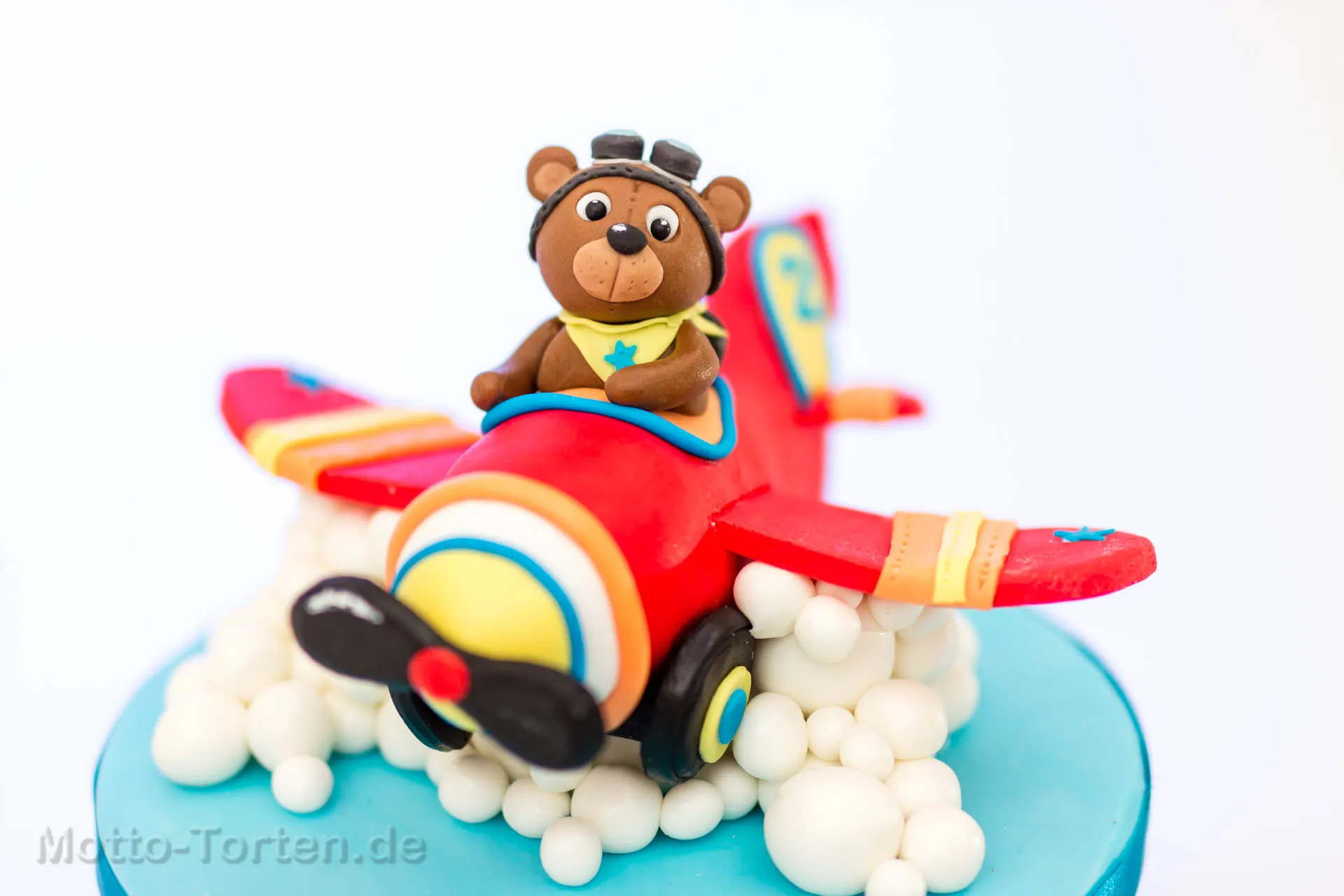 Teddybär in Flugzeug