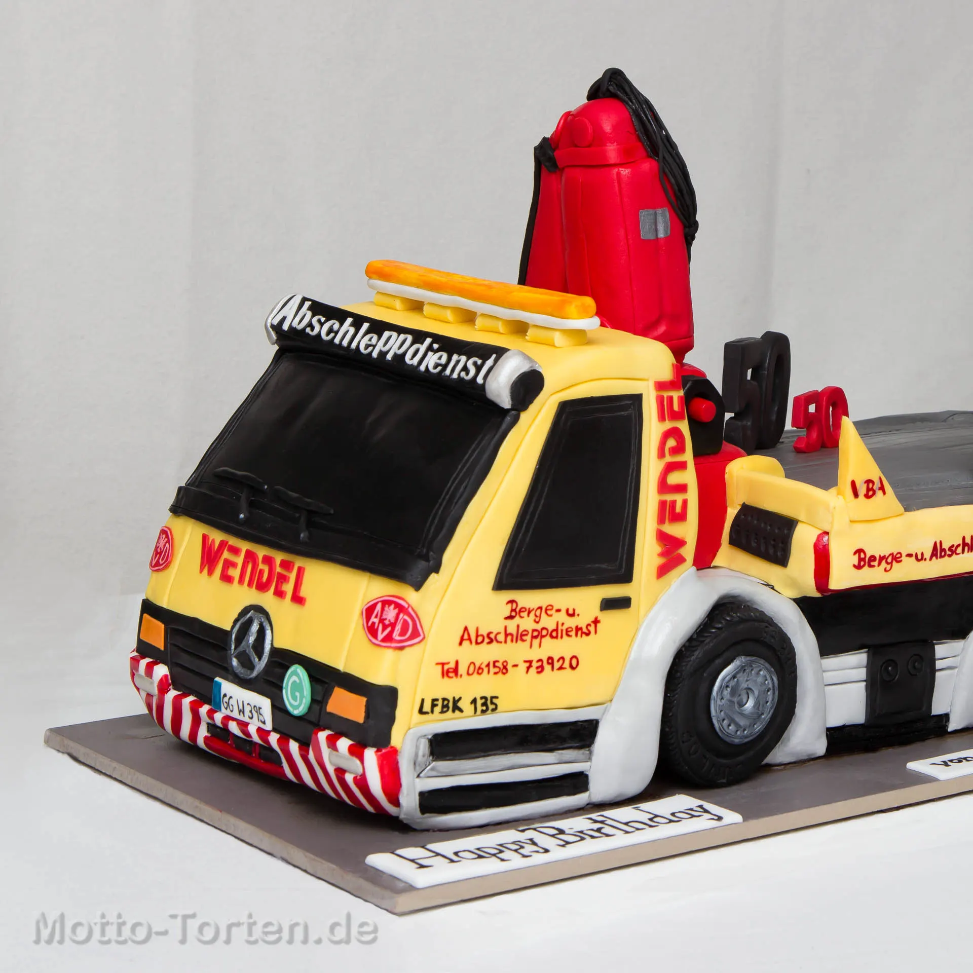 Motivtorte Abschleppwagen von vorn