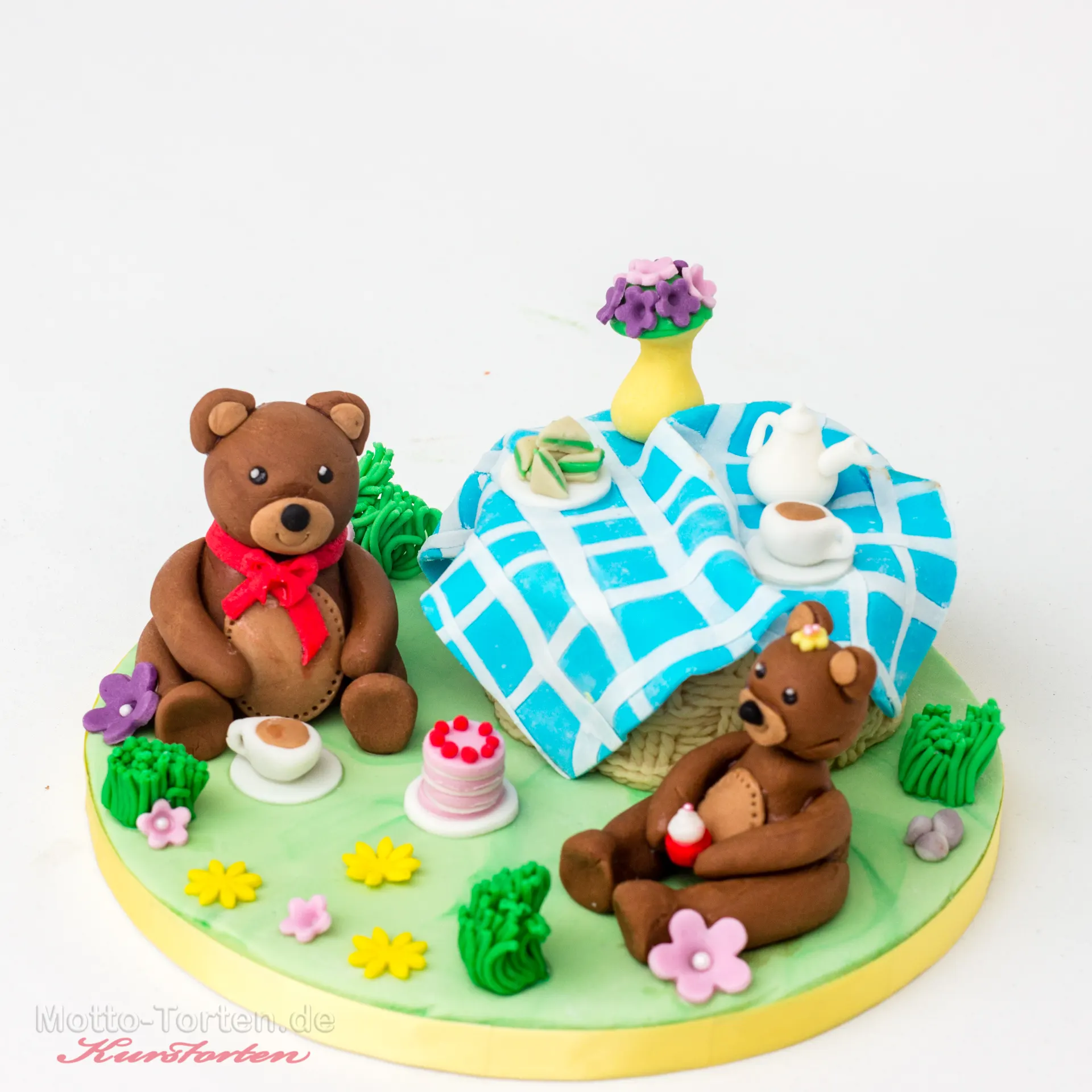 Handmodellierte Fondantfigur aus dem Fondantfiguren-Basiskurs