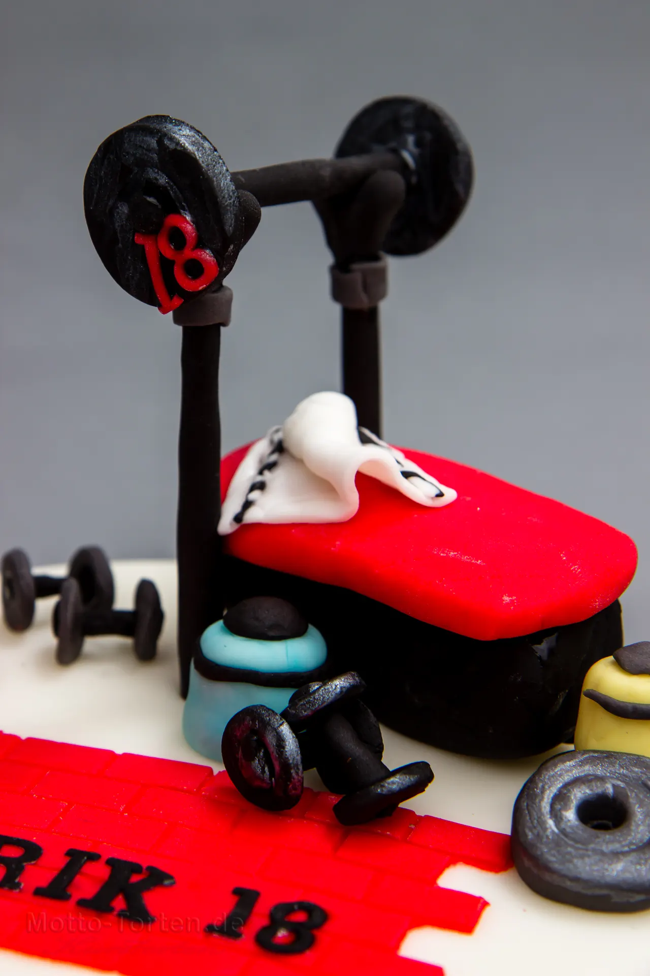 Fondanttorten Basiskurs – Kursarbeit 9